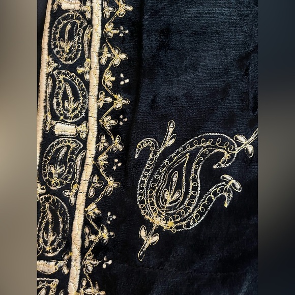 Soft surroundings Elegant Black and Gold Women's Jacket Size Small Runs Large - Picture 11 of 16